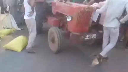 bohat me accident tecter trunkbohat