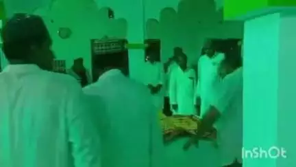 बुढ़ार: खैरहा दरगाह शरीफ़ में चादरपोशी के साथ उर्स महोत्सव का आगाज, बड़ी संख्या में पहुंचे लोग