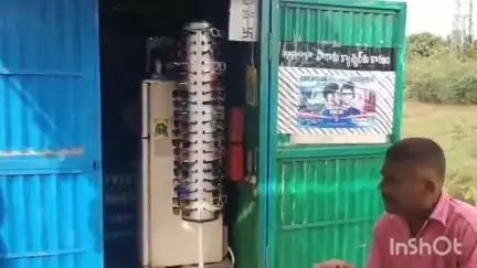శంకరపట్నం: అర్ధరాత్రి దొంగల బీభత్సం.. ఏకంగా పోలీస్ స్టేషన్ పక్కనే ఉన్న షాప్ లో దొంగతనం