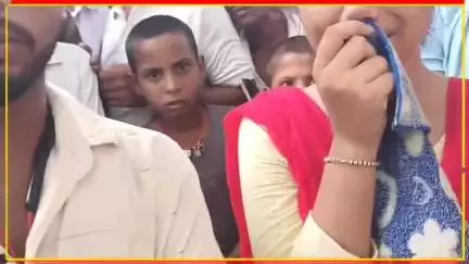 बंगाल से बिहार पहुँची प्रेमिका अपने प्रेमी से मिलने !

#viralreelsfb  #loveyou  #Bihar