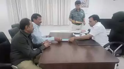 निवाली: पानसेमल विधायक ने स्थानीय जनप्रतिनिधियों के साथ भोपाल में डिप्टी सीएम श्री देवड़ा से मुलाकात की