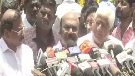 எழும்பூர்: பிள்ளையை காப்பாற்ற முதல்வர் டெல்லியில் தவம் கிடக்கிறார் - பாந்தியன் சாலையில் டி.ஜெயக்குமார் பரபரப்பு பேட்டி