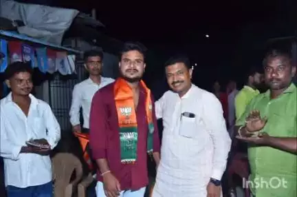 राजूरा: राजुरा शहरातील सोनियानगर येथे युवकांचा भाजपात पक्षप्रवेश पक्षप्रवेश कार्यक्रम