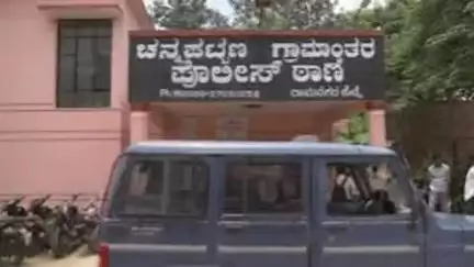 ಚನ್ನಪಟ್ಟಣ: ತಲೆಮರೆಸಿಕೊಂಡಿದ್ದ ಆರೋಪಿಯನ್ನು ಬಂಧಿಸಿದ ಚನ್ನಪಟ್ಟಣ ಗ್ರಾಮಾಂತರ ಠಾಣೆ ಪೊಲೀಸರು