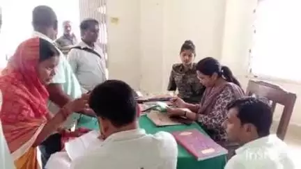 बरियारपुर: थाना अध्यक्ष एवं अंचलाधिकारी के नेतृत्व में जनता दरबार का आयोजन किया गया