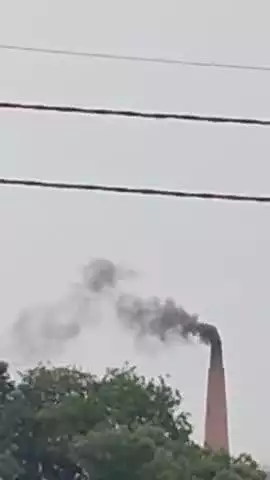 उ प्र प्रतापगढ पट्टी तहसील बेलसंडी गांव में विजेंद्र गुप्ता द्वारा सरकारी भूमि पर कब्जा कर अवैध 551 ईंट उद्योग का संचालन