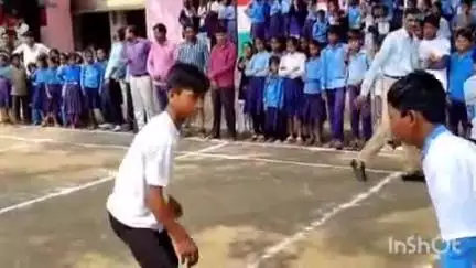 छौड़ाही: मध्य विद्यालय डुमरी में अंडर-14 और अंडर-16 साइकिल दौड़ में बालक-बालिकाओं ने प्रथम स्थान प्राप्त किया