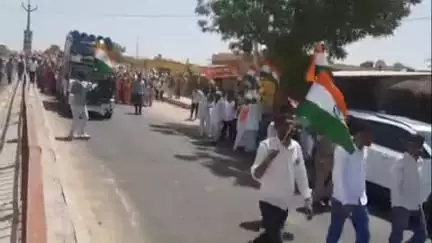 बायतु: ऑपरेशन सिंदूर की सफलता पर बायतु में हजारों लोगों ने निकाली तिरंगा रैली