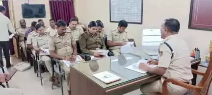 ಹುನಗುಂದ: ನಗರದ ಪೊಲೀಸ್ ಠಾಣೆಯಲ್ಲಿ ಮಾಸಿಕ ಅಪರಾಧ ವಿಮರ್ಶನಾ ಸಭೆ ಆಯೋಜನೆ
