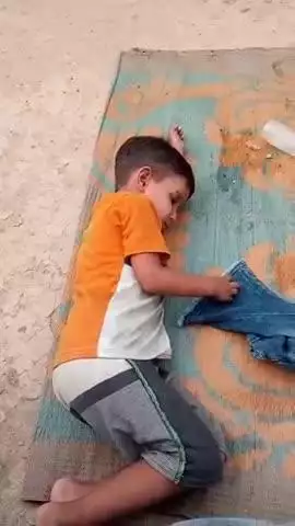 bachiyan bhamaura ki hai inki ma 3 betiyon ko pita ke paas chod ke apni ma ke sath rahti hai. pati se 30 lakh ki dimand.