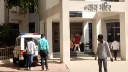 અબડાસા: રાષ્ટ્રીય સુરક્ષા લગતી માહિતી પાકિસ્તાન એજન્ટને મોકલી જાસૂસી કરનાર આરોપીની ગુજરાત ATS એ ધરપકડ કરી,આરોપીને નલિયા કોર્ટમાં
