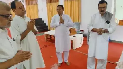 आचार्य अभिनंदन सिंह एवं विजय शंकर झा का स्थानांतरण GRSSVM, NARGAKOTHI होने पर  विदाई सह सम्मान समारोह" आयोजित हुआ। ADSVM