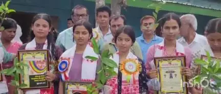 ৰঙিয়া ভাগ: ৰঙিয়াত হাইস্কুল শিক্ষান্ত পৰীক্ষা আৰু উচ্চতৰ মাধ্যমিক পৰীক্ষাত সুখ্যাতিৰে উত্তীৰ্ণ কেইবা গৰাকী ছাত্ৰ-ছাত্ৰীক সম্বৰ্ধনা