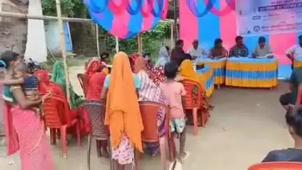टेढ़ागाछ: टेढ़ागाछ प्रखंड के कजलेटा गाँव में डॉ. आंबेडकर समग्र सेवा अभियान के तहत विशेष विकास शिविर का आयोजन