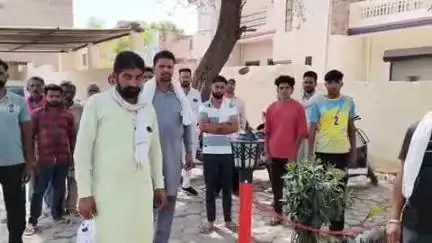 श्रीकरनपुर के गांव रूपनगर के एक मकान में हुई चोरी, मुकदमा दर्ज करने के लिए पीड़ित ने सौंपा परिवाद