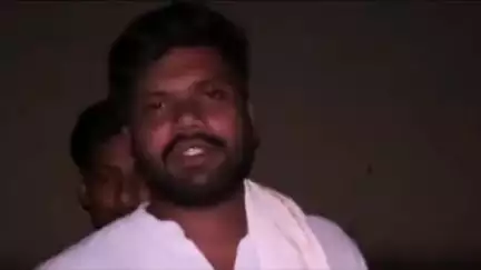 अर्धापूर: तालुक्यातील देळुब खुर्द गावात गेली आठ दिवसांपासून वीज पुरवठा खंडित; विज पुरवठा सुरू करून देण्याची स्थानिक वळसेंची मागणी