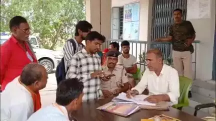 चेवाड़ा: शनिवार को चेवाड़ा व करंडे थाना में लगा जनता दरबार, एक मामले का हुआ निष्पादन