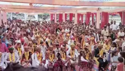 ખેડબ્રહ્મા: તાલુકાના દિધીયા ગામે ઠાકોર સમાજના સમૂહલગ્નોત્સવમાં ૩૧ નવદંપતીઓએ પ્રભુતામાં પગલાં પાડ્યા..!