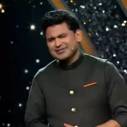 इसे जरूर सुने
मैने सुना
आप भी सुनो
आंखे भीग जाएगी . . . .
