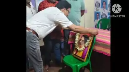বিষ্ণুপুর: বিষ্ণুপুর সাংগঠনিক জেলা তৃণমূলের চেয়ারম্যানের উদ্যোগে বিদ্রোহী কবি কাজী নজরুল ইসলামের ১২৭ তম জন্মজয়ন্তী পালন করা হলো