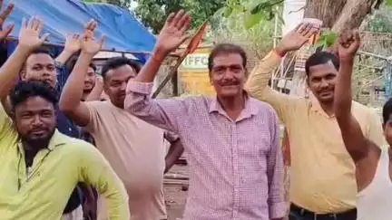 जामा: जामा चौक पर शौचालय रहने की बावजूद उपयोग नहीं होने के कारण लोगों ने किया विरोध प्रदर्शन #jansamasya