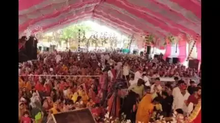 डूंगला: पालीताणा में श्रीमद् भागवत कथा का आयोजन, हजारों की संख्या में भीड़ रही मौजूद