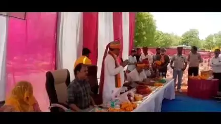 सुमेरपुर: सांडेराव में 50 लाख की लागत से बनेगा आधुनिक रोडवेज बस स्टेशन, आमजन को मिलेगी सुविधाएं, भूमि पूजन मंत्री कुमावत ने किया