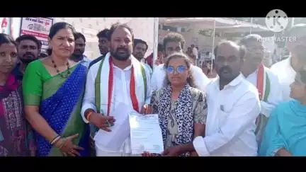 జూలూరుపాడు: జూలూరుపాడు నిరుద్యోగులకి అండగా కాంగ్రెస్ ప్రభుత్వం