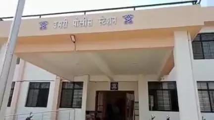उमरी: कारला येथे पोलिसांसोबत अरेरावी करत  धक्काबुक्की करत शासकीय कामात अडथळा निर्माण केल्याप्रकरणी उमरी पोलिसात  गुन्हा नोंद