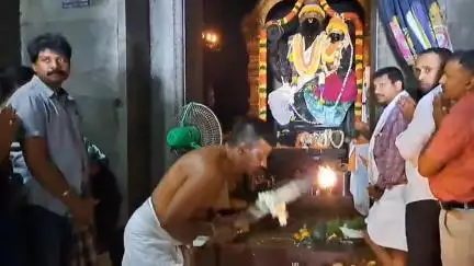 ಕೃಷ್ಣರಾಜಪೇಟೆ: ಕಲ್ಲಹಳ್ಳಿಯ ಭೂದೇವಿ ಶ್ರೀಲಕ್ಷ್ಮೀ ವರಹನಾಥಸ್ವಾಮಿ ಕ್ಷೇತ್ರದಲ್ಲಿ ಅಭಿಷೇಕ, ಚಂಡಿಕಾ ಹೋಮ ಸೇರಿದಂತೆ ವಿಶೇಷ ಪೂಜೆ