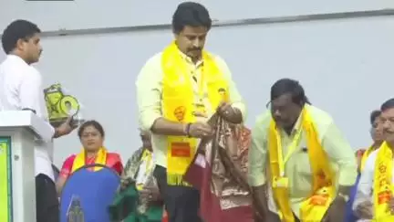 తణుకు: తణుకులో ఎమ్మెల్యే రాధాకృష్ణ ఆధ్వర్యంలో పశ్చిమగోదావరి జిల్లా మహానాడు సభ