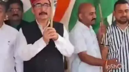 भवारना: विधायक विपिन सिंह परमार ने चंबा में आयोजित ऑपरेशन सिंदूर की ऐतिहासिक जीत को लेकर तिरंगा यात्रा में भाग लिया
