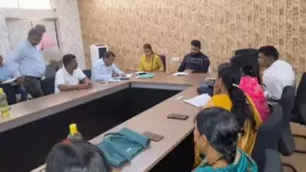 सिमरिया: प्रखंड कार्यालय सभागार में प्रखंड स्तरीय समन्वय समिति की बैठक का आयोजन किया गया