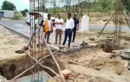 ରାଜଗାଙ୍ଗପୁର: କର୍ଲାଘାଟିଏନ ମନ୍ଦିର ଉନ୍ନତିକରଣ ପ୍ରକଳ୍ପ ସମୀକ୍ଷା କଲେ ଉପ ବାଚସ୍ପତି