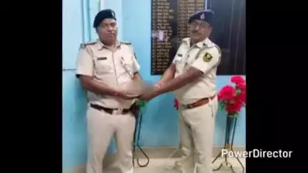 कोढ़ा: कोढ़ा: कोढ़ा पुलिस ने जुराबगंज से सोनपुर में हुई ₹1,49,000 की छिनतई का माल बरामद कर सोनपुर पुलिस को सौंपा, जाँच जारी