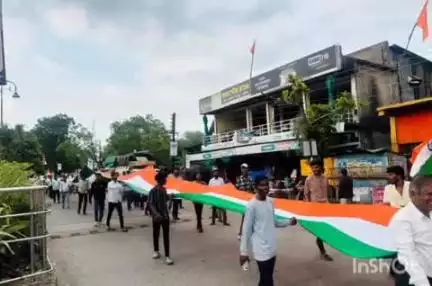 वरोरा: वरोऱ्यात शहीद योगेश डाहुले चौक येथून काढण्यात आली तिरंगा रॅली