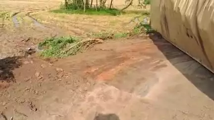 ইলামবাজার: ভয়াবহ পথ দুর্ঘটনা ঘটে গেল পানাগড় মোড়গ্রাম ১৪ নম্বর রাজ্য সড়কে ইলামবাজার ব্লকের উত্তরকোনা বাস স্ট্যান্ড এরিয়ায়