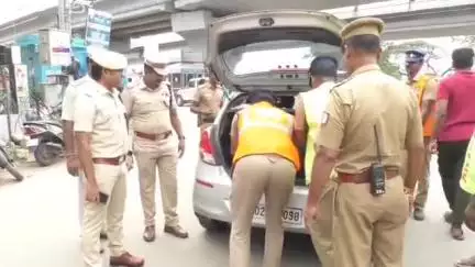 மாதவரம்: கொளத்தூர் மாதவரம் சுற்றுவட்டார பகுதிகளில் காவல்துறை ஆணையர் தலைமையில் ரெட் அலர்ட் சோதனை நடைபெற்றது
