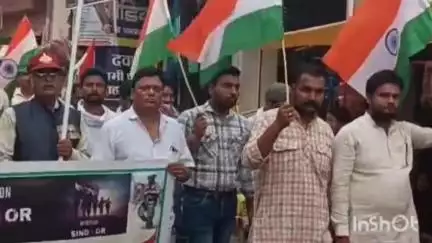 उचेहरा: उंचेहरा नगर में भाजपा कार्यकर्ताओं और व्यापारियों ने निकाली तिरंगा यात्रा