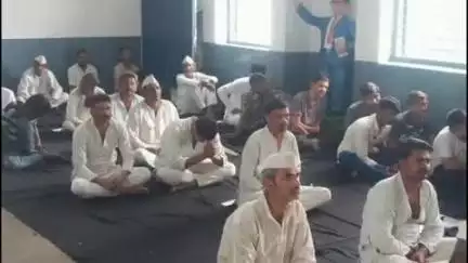 रामपुर बघेलान: केंद्रीय जेल में आध्यात्मिक प्रशिक्षण कार्यक्रम का हुआ आयोजन