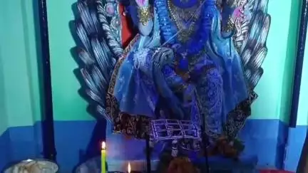 হবিবপুর: মৃত্যুঞ্জয় মেমোরিয়াল ক্লাবের পরিচালনায় অতি ধুমধাম সহিত বার্ষিক শনি পূজার আয়োজন বাবুপাড়া ক্লাব প্রাঙ্গণে
