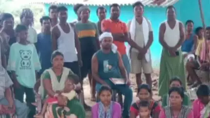 बंदगांव: परसाबहाल गांव में ग्रामीणों ने बैठक की, आवास योजना निर्माण कार्य को लेकर चर्चा की