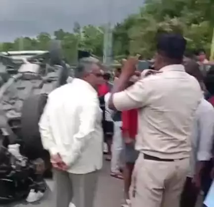 ಚನ್ನಪಟ್ಟಣ: ಮುದಗೆರೆ ಬಳಿ ಚಾಲಕನ ನಿಯಂತ್ರಣ ತಪ್ಪಿ ಕಾರು ಪಲ್ಟಿ ಇಬ್ಬರಿಗೆ ಗಾಯ