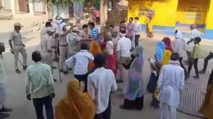 चौथ का बरवाड़ा: ईसरदा में पुलिस ने सख्ती कर हटवाया जाम, कई लोगों को किया डिटेन