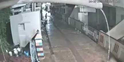 ಬಾದಾಮಿ: ಕುಳಗೇರಿಯಲ್ಲಿ ನಡುರಾತ್ರಿ ಕಳ್ಳರ ಓಡಾಟ, ಮನೆಗಳ್ಳತನ, ದೃಶ್ಯ ಸಿಸಿಟಿವಿಯಲ್ಲಿ ಸೆರೆ