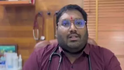 కోవిడ్ వ్యాప్తి నేపథ్యంలో ప్రతి ఒక్కరూ మాస్క్ ధరించి, జాగ్రత్తలు పాటించండి: అమలాపురం లో డాక్టర్ కారెం రవితేజ