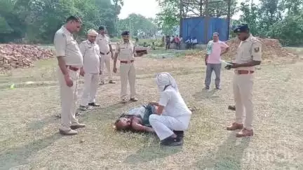 नावानगर: अमीरपुर डेरा गांव में शौच करने गए व्यक्ति की गोली मारकर हत्या, मौके पर पहुंचे एसडीपीओ और सीआई