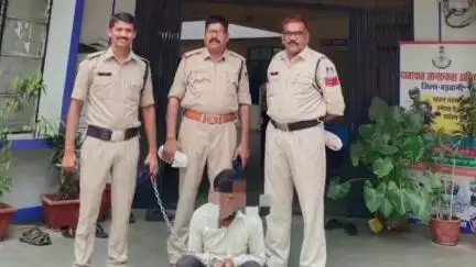 निवाली: खेतिया पुलिस ने गश्त के दौरान पिस्टल और कारतूस के साथ एक आरोपी को किया गिरफ्तार