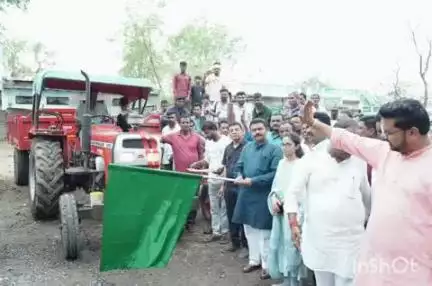 राजूरा: भोयगांव, सातरी, नलफडी व धाबा येथे विनामूल्य रेती वाटपाचे आ. देवराव भोंगळे यांच्या हस्ते  शुभारंभ