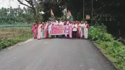 ছিপাঝাৰ: পাকিস্তানৰ বিৰুদ্ধে যুঁজত অংশ লোৱা দেশৰ সেনা বাহিনীক কৃতজ্ঞতাজ্ঞাপনৰ বাবে চেঙেলীয়াঝাৰত ত্ৰিৰংগা যাত্ৰা#OperationSindor